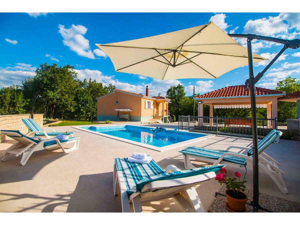 Villa Katja Omis Luaran gambar