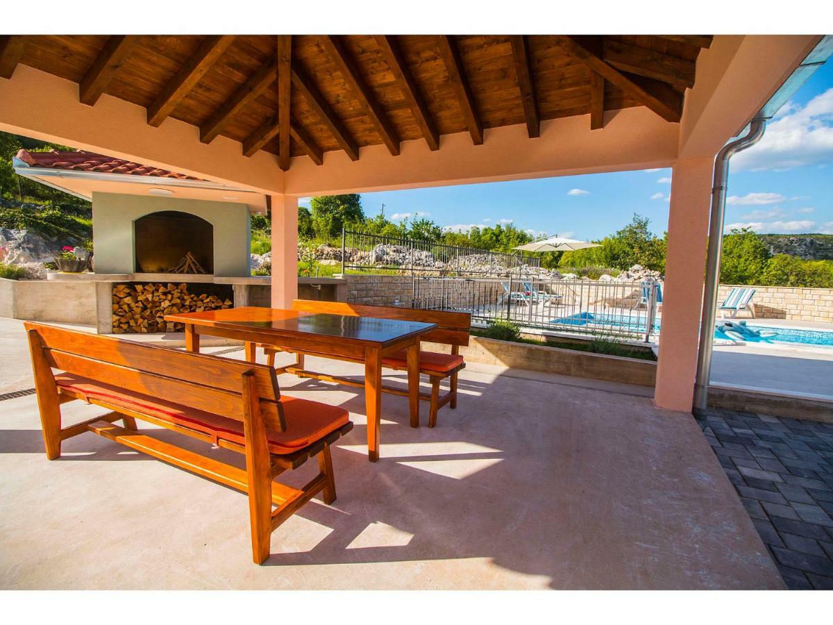 Villa Katja Omis Luaran gambar